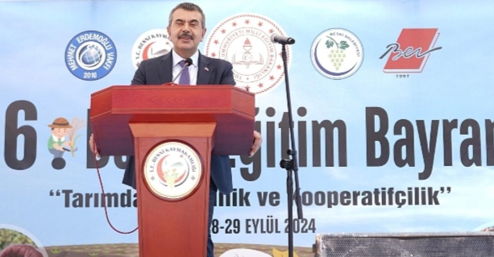 BAKAN TEKİN, EĞİTİM BAYRAMININ AÇILIŞ TÖRENİNE KATILDI